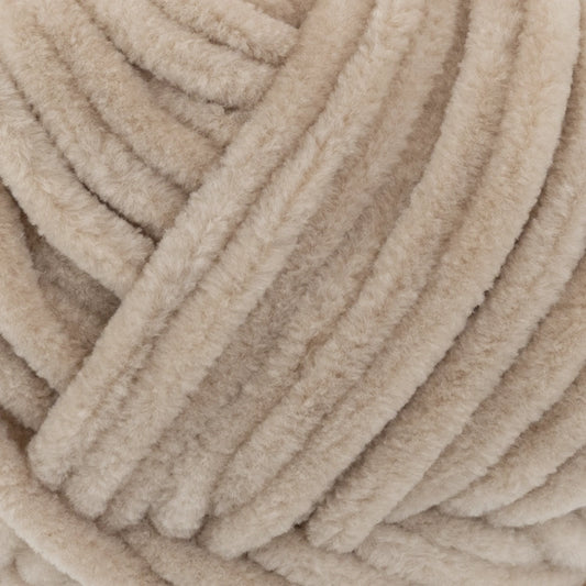 Velvet Yarn Premium Chenille Yarn, Ultra Soft, Anti-Pilling