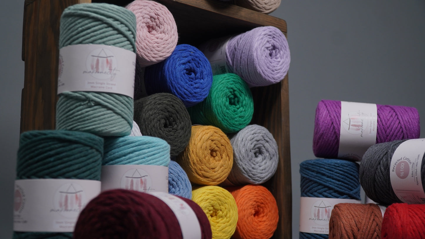 Single Strand Macrame Cord 3 mm x 109 Yards (328 feet) - Salmon Pink